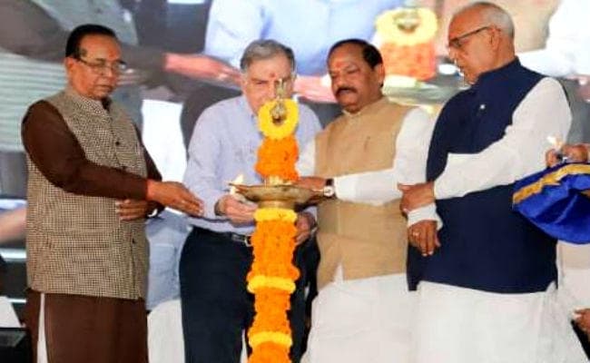 राज्य के कैंसर पीड़ितों को इलाज के लिए राज्य से बाहर नहीं जाना पड़ेगा : CM रघुवर दास