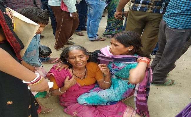 बिहार : खगड़िया में जीप-ऑटो की आमने-सामने हुई भिड़ंत में तीन महिला समेत 4 की मौत, 22 जख्मी बिहार : खगड़िया में जीप-ऑटो की आमने-सामने हुई भिड़ंत में तीन महिला समेत 4 की मौत, 22 जख्मी