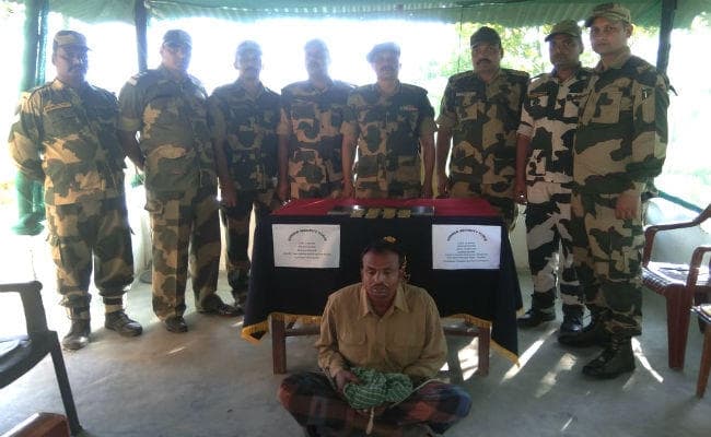 कोलकाता में बीएसएफ ने 95 लाख के सोने के साथ एक तस्कर को धर दबोचा