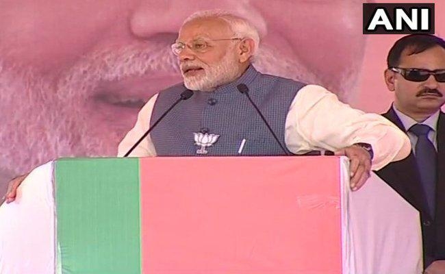 मोदी ने दी चुनौती : कांग्रेस गांधी परिवार से बाहर के किसी व्यक्ति को अध्यक्ष बनाये