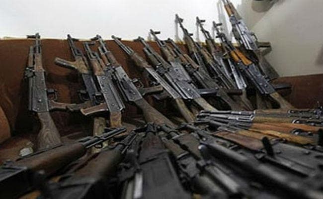 मुंगेर : एके-47 : बिहार पुलिस का एक जवान हिरासत में, पूछताछ जारी