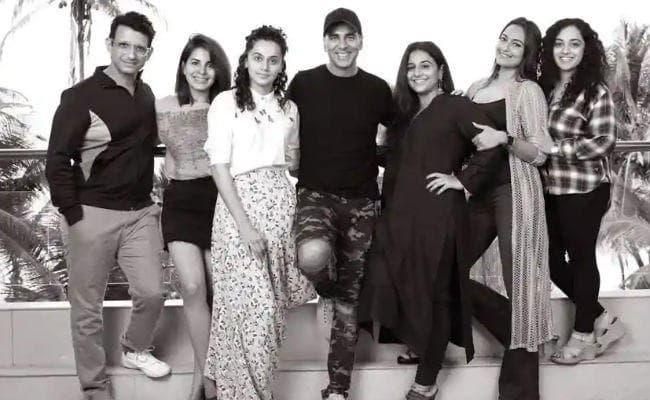 अक्षय कुमार की ‘मिशन मंगल” मुश्किल में, अदालत पहुंची महिला निर्देशक