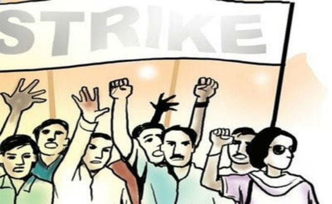 झारखंड राजस्व उप निरीक्षक संघ की हड़ताल जारी