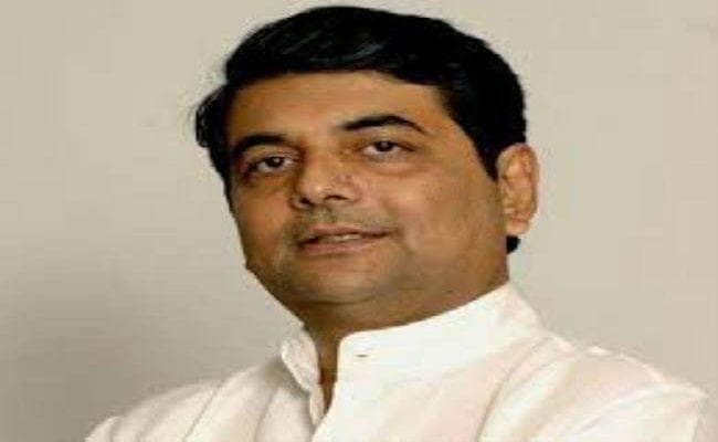 कोलेबिरा उपचुनाव : हेमंत व बाबूलाल से मांगा समर्थन, झाविमो व नेता प्रतिपक्ष से मिले कांग्रेस के प्रदेश प्रभारी