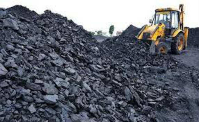 रांची : धनबाद में बड़े पैमाने पर कोयले का होता है अवैध कारोबार, सीआइडी की जांच में हुआ खुलासा, एडीजी ने पुलिस मुख्यालय भेजी रिपोर्ट