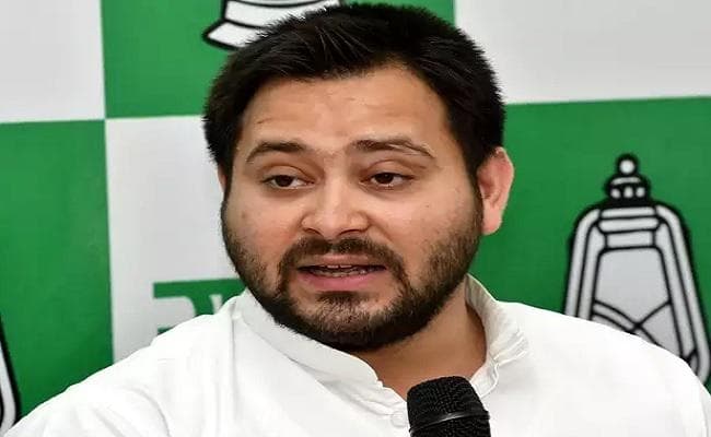2019 में गलती से भी भाजपा दोबारा सत्ता में आयी तो राम की जगह बना देंगे मोदी का मंदिर : तेजस्वी 2019 में गलती से भी भाजपा दोबारा सत्ता में आयी तो राम की जगह बना देंगे मोदी का मंदिर : तेजस्वी