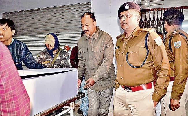 रांची : आइपीएस तदाशा मिश्रा के बेटे अत्येंद्र की मौत के मामले में बॉडीगार्ड निलंबित, अस्वाभाविक मौत का मामला दर्ज