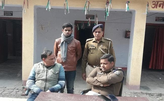 फेसबुक पर गुड़गांव की लड़की से हुआ प्यार, परिजनों पर दबाव बनाने के लिए युवक ने…
