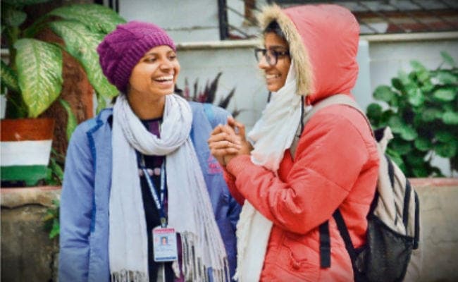बिहार में सर्दी के सितम : हाईकोर्ट ने पूछा, क्या 8वीं तक के बच्चों को ही लगती है ठंड
