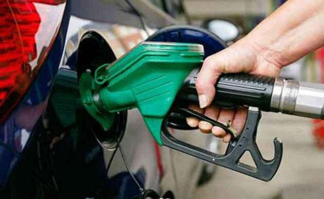 झारखंड : रांची के कई पेट्रोल पंपों में कम माप की शिकायत, आप ऐसे करें जांच