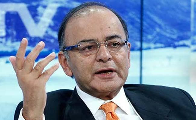 आम आदमी पर कम हो सकता है कर बोझ, कृषि, ढांचागत क्षेत्र पर होगा जोर