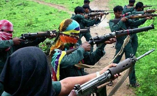 झारखंड : बूढ़ा पहाड़ में रहनेवाले परिवारों को नीचे किया गया शिफ्ट, नक्सलियों ने दी थी नीचे उतरने पर गोली मारने की धमकी