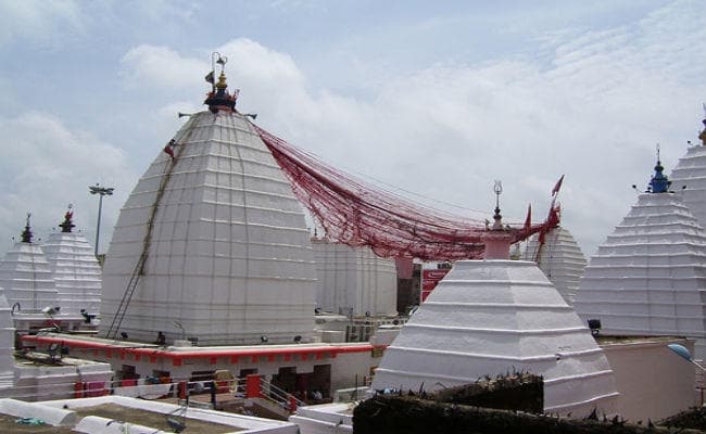 प्रभात खबर फेसबुक लाइव में देखें, बाबाधाम की शिवबारात और महाआरती की लाइव तस्वीरें