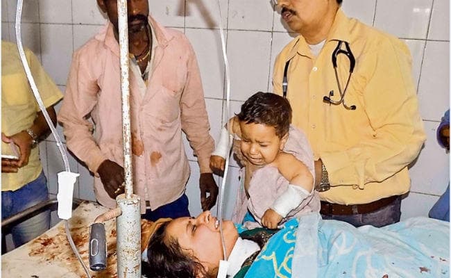 बिहार : ..और महिला ने इस वजह से दो बेटों समेत काट लिया अपना भी गला, एक बेटे की हुई मौत