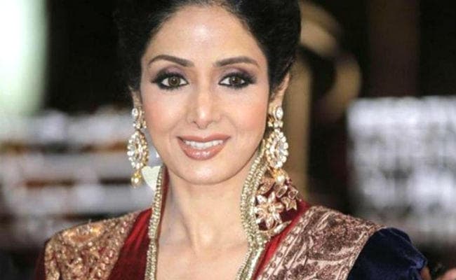 #Sridevi : ट्विटर पर प्रतिक्रियाएं – ” न जाने क्यूं, एक अजीब सी घबराहट हो रही है”
