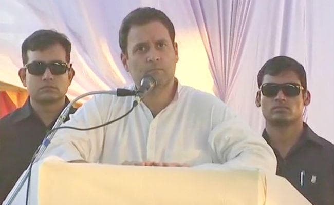 कर्नाटक में राहुल का पीएम मोदी पर हमला, बोले, देखता रह गया देश का ”चौकीदार”, फरार हो गये ”कर्जदार”