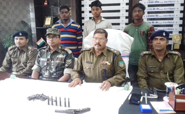 Jharkhand : खूंटी में पीएलएफआइ के 3 हार्डकोर उग्रवादी गिरफ्तार