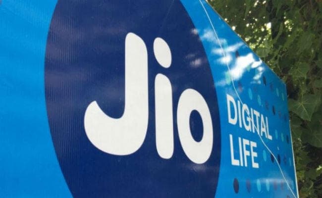 Jio यूजर्स को दे रहा 10GB फ्री डाटा, आपने लिया क्या…?