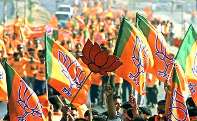 राजनीति का चरित्र नहीं बदला