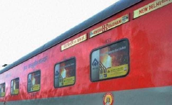 टूटी हुई थी पटरी और गुजरने वाली थी राजधानी एक्सप्रेस, उसके बाद…