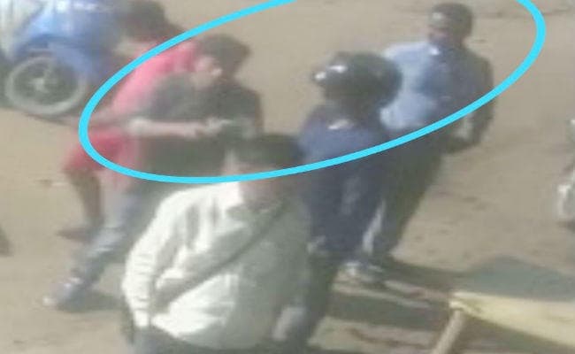 VIDEO : भाजपा नेता की हत्या करने वाले कि सूचना देने वाले को 50 हज़ार रुपये का इनाम