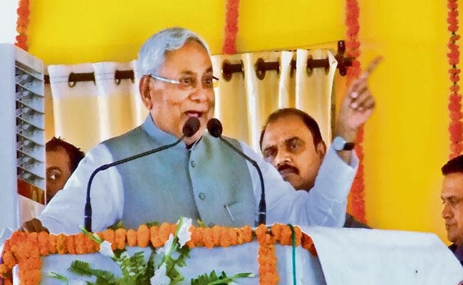 बिहार : इस साल के अंत तक हर घर में पहुंच जायेगी बिजली,बाल विवाह व दहेज प्रथा भी करेंगे खत्म : नीतीश