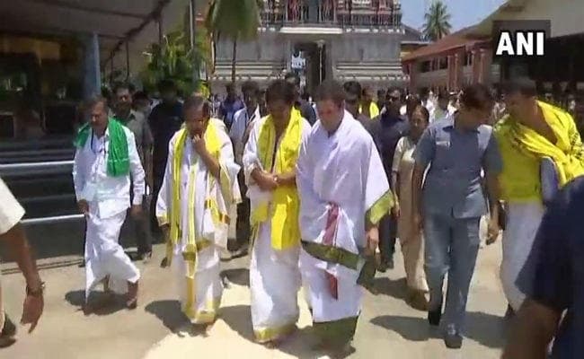 VIDEO कर्नाटक दौरे का दूसरा दिन: राहुल गांधी पहुंचे श्रृंगेरी मठ, की पूजा अर्चना
