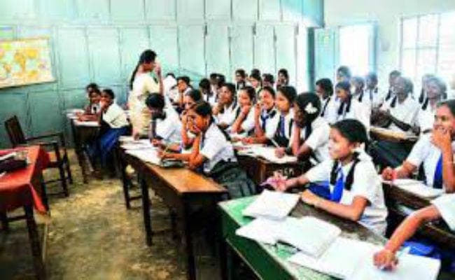 झारखंड : अब इलेक्शन ड्यूटी में शामिल नहीं होंगे शिक्षक, सचिव ने सभी जिलों के DC को लिखा पत्र