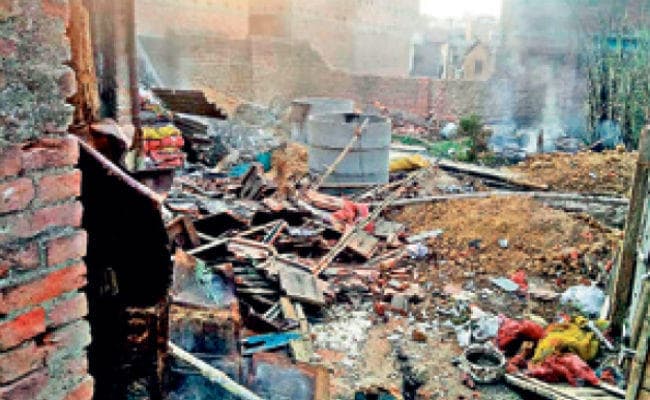 बंगाल : आसनसोल रेलपार इलाके में उपद्रवियों का तांडव, तीन की मौत
