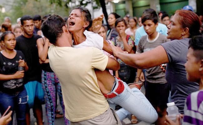 वेनेजुएला : जेल में लगी आग, 68 लोगों की मौत