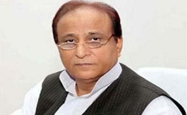 सपा के कद्दावर नेता आजम खान के खिलाफ दायर देशद्रोह का परिवाद खारिज