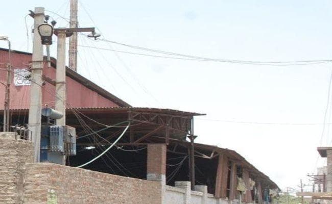 नैनी में निर्माणाधीन आईस फैक्टरी में गैस रिसाव से अफरा तफरी