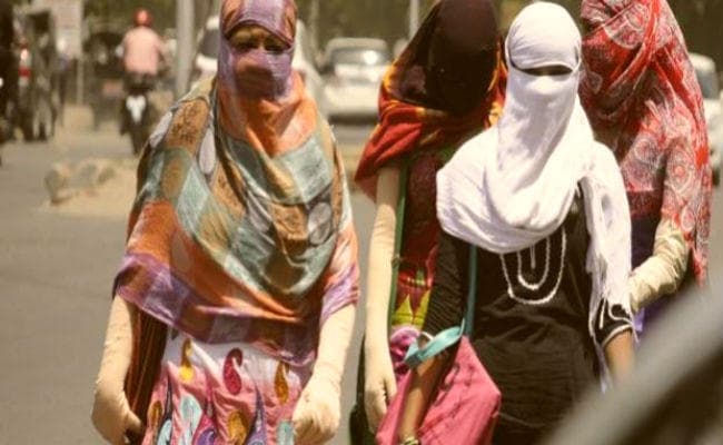 कोरोना के खौफ की तपिश पर गर्मी के ठंडे छींटे, अप्रैल में बढ़ा पारा