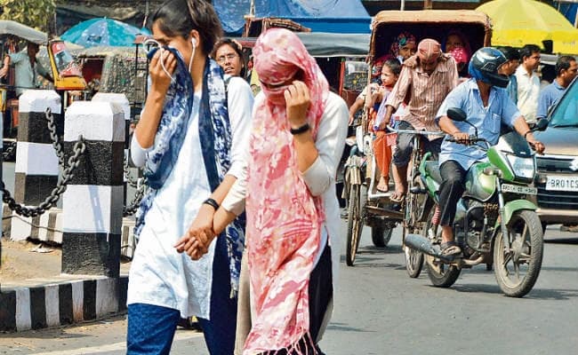 झारखंड: तपती गर्मी से लोग बेहाल, इन इलाकों में आंधी-बारिश से मिली राहत