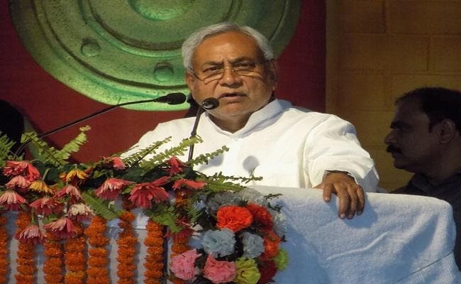 बाबू वीर कुंवर सिंह के दिये गये सामाजिक समरसता के संदेशों को आत्मसात करें : नीतीश कुमार