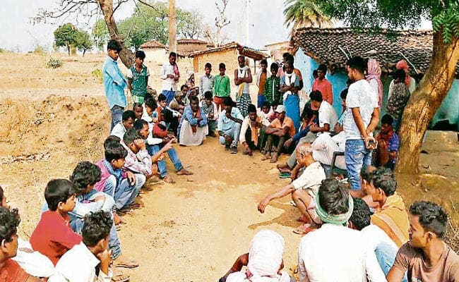 दरवाजे पर पहुंची बारात, कन्या ने कर ली आत्महत्या