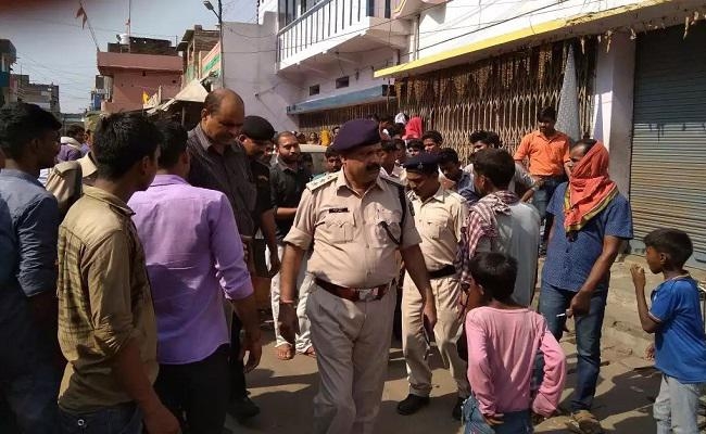 बिहार : औरंगाबाद में 10 लाख के जेवर लूटे, शक में आक्रोशित भीड़ ने ग्राहक को पीट कर मार डाला