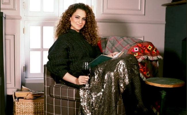 अंदर से ऐसा दिखता है कंगना रनौत का घर, सोशल मीडिया पर तसवीरें VIRAL