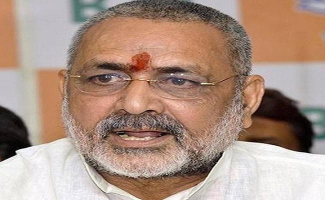 जिन्ना का नाम लेने वाले ”देशद्रोही”, सियासी फायदे के लिए कांग्रेस लगा रही आग : गिरिराज सिंह