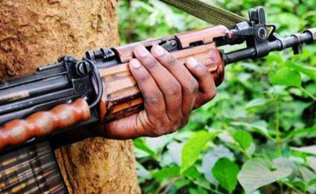 झारखंड : बच निकला मिसिर बेसरा, जवान हुए घायल, तीन पोस्ट ध्वस्त, दस्ते में हैं 40-50 नक्सली
