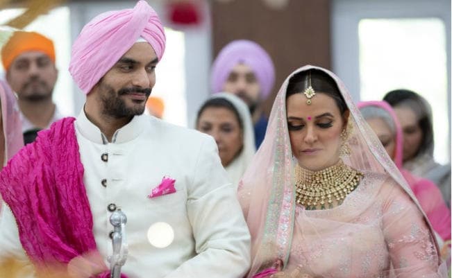 अंगद बेदी : वह लड़का जो नेहा धूपिया का पति बना कौन है?