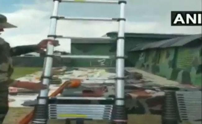 VIDEO : ”मास्टर सीढ़ी” से आतंकी करते थे घुसपैठ, आप भी देखें फोल्ड होने वाली यह सीढ़ी