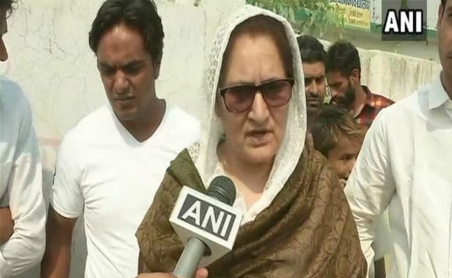 उपचुनाव : कैराना-नूरपुर में कई जगह इवीएम खराब, सत्तापक्ष व विपक्ष में तकरार