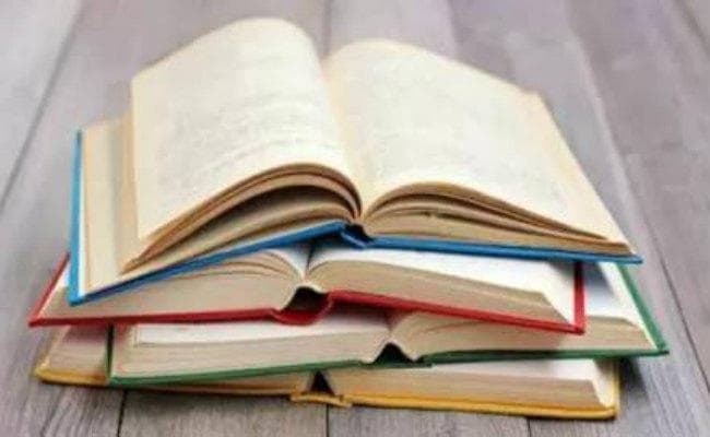 पुस्तक में लिखा, ”राम ने किया सीता का अपहरण”, गड़बड़ी की जांच करायेगा गुजरात स्कूल पाठ्यपुस्तक बोर्ड