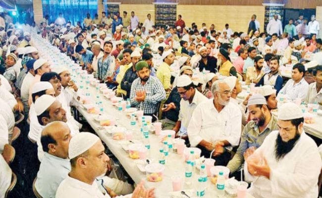 तहजीब के शहर लखनऊ में मंदिर देगा इफ्तार पार्टी, 500 से ज्यादा रोजेदार होंगे शामिल