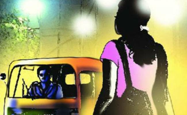 RANCHI : रास्ता भटकी नाबालिग आदिवासी से ऑटो ड्राइवर ने रात भर किया बलात्कार