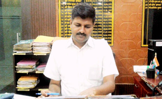 SC-ST प्रिवेन्शन एक्ट में रोहतास के जिलाधिकारी के खिलाफ जारी हुआ वारंट