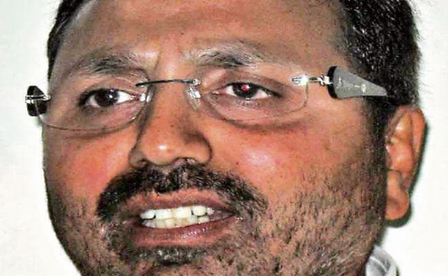 सांसद निशिकांत ने दिल्ली के डीसीपी को लिखा पत्र, राजनीतिक विरोधियों के शह पर मंडल दे रहा धमकी