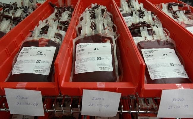 रिम्स ब्लड बैंक में फिर हुई खून की कमी, रक्तदान शिविर ही बना सहारा