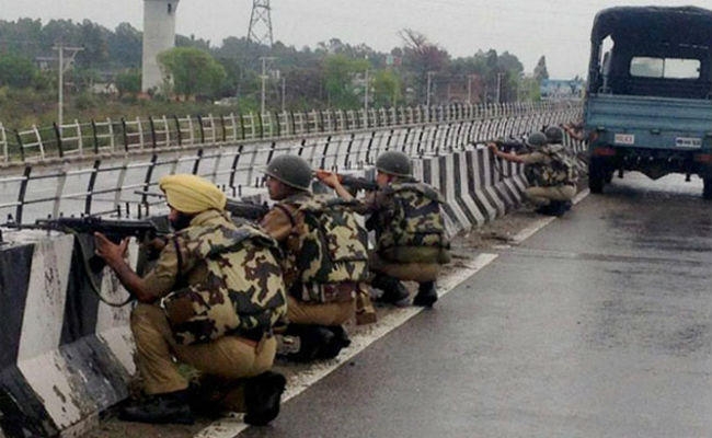 कठुआ में अंतरराष्ट्रीय सीमा पर पाक घुसपैठिए को BSF जवानों ने किया ढेर